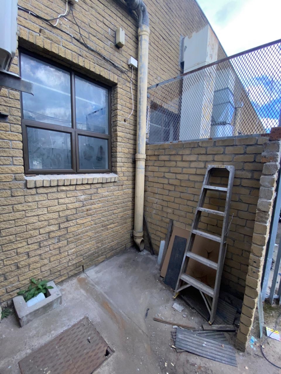 To Let commercial Property for Rent in Brackenfell Central Western Cape